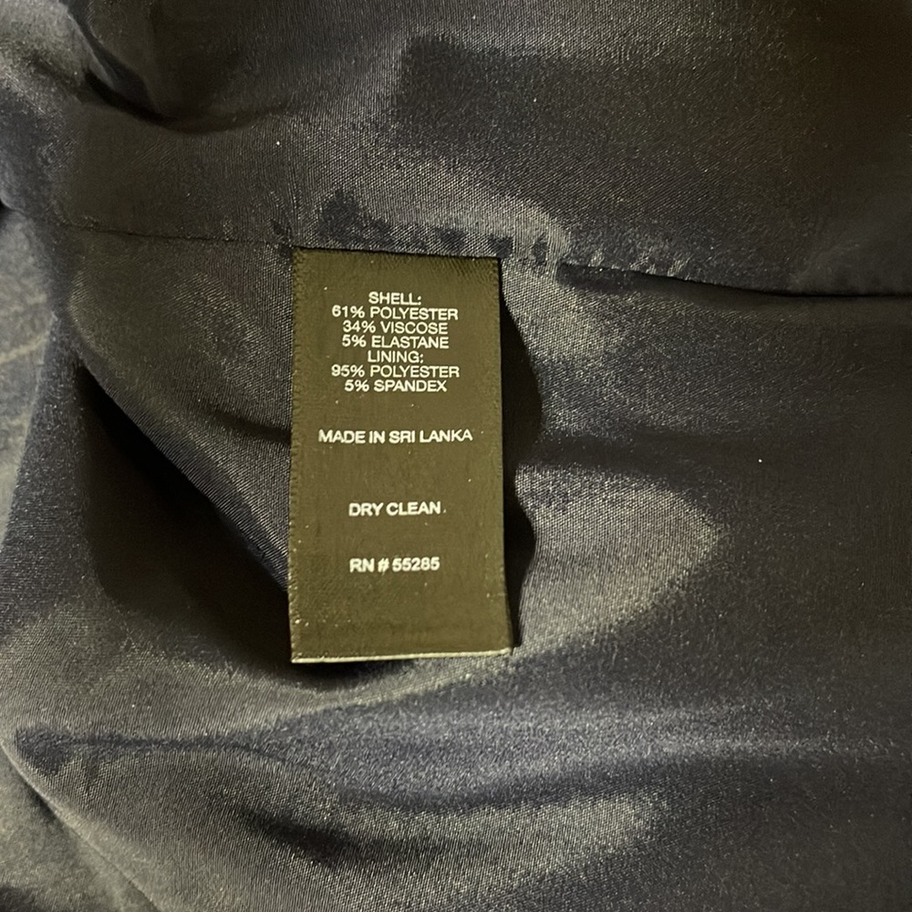 Express Suit - Picture 11 of 11